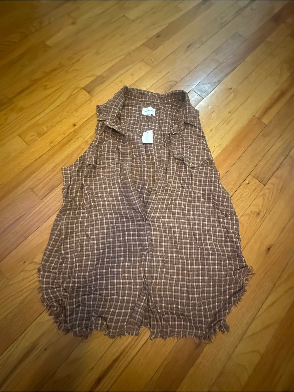 American Eagle Outfitters Brown Plaid Sleeveless Button-Down Top
